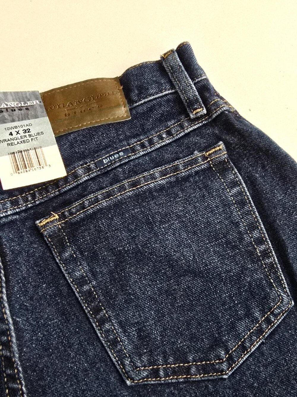 Wrangler Blues Relaxed Fit Jeans Dark Wash Women Size 4 x 32 NWT - Picture 6 of 7